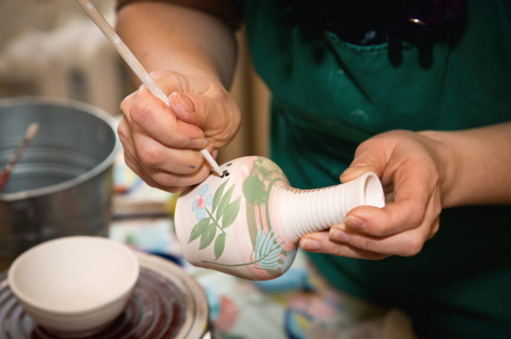 Laboratorio di decorazione ceramica